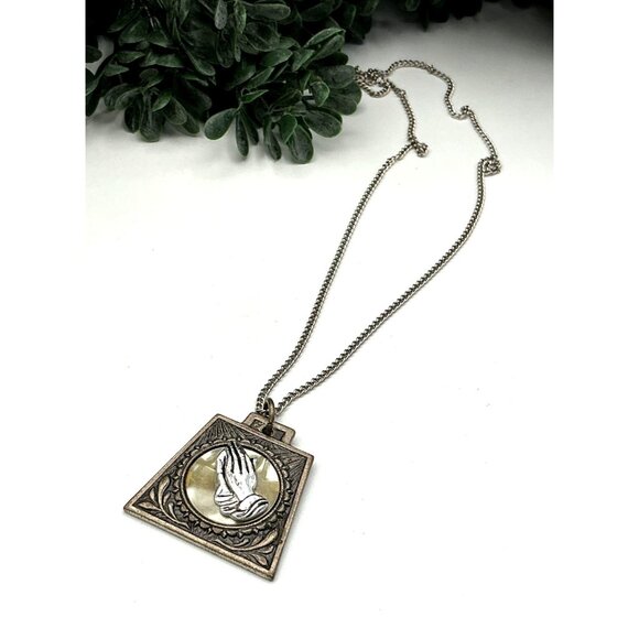Vintage Silver Tone Chain Necklace With Praying Hands and Serenity Prayer on bac - Picture 1 of 4